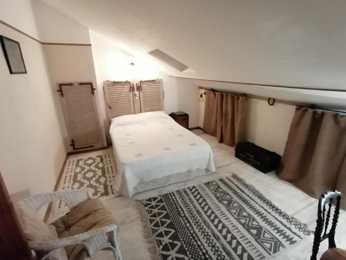 Les Ecuries Des Princesses Fontevraud-l'Abbaye Esterno foto